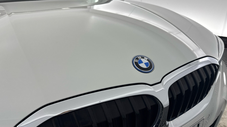 BMW 3 Series 330e M Sport 4dr Step Auto Saloon